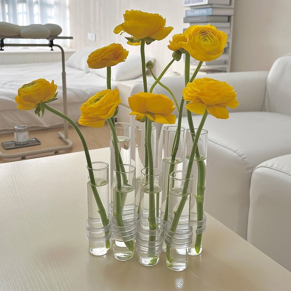 Verstellbare florale Glasvase mit Scharnieren