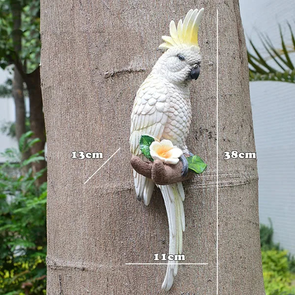 Bunte Wanddekoration aus Vogelzweigen