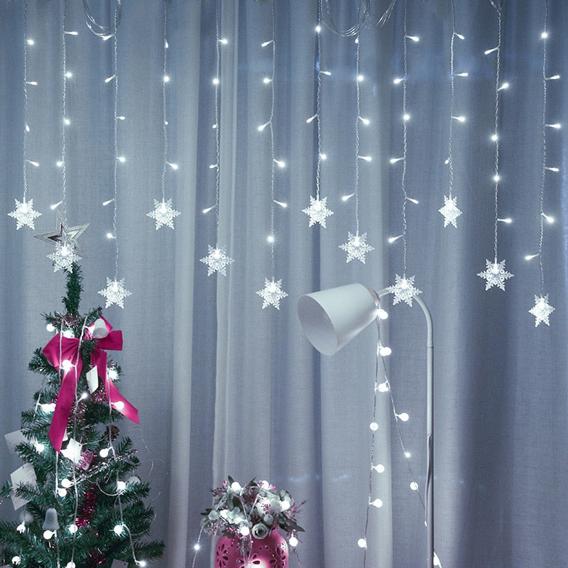 Bunte LED-Lichterketten in Eisoptik