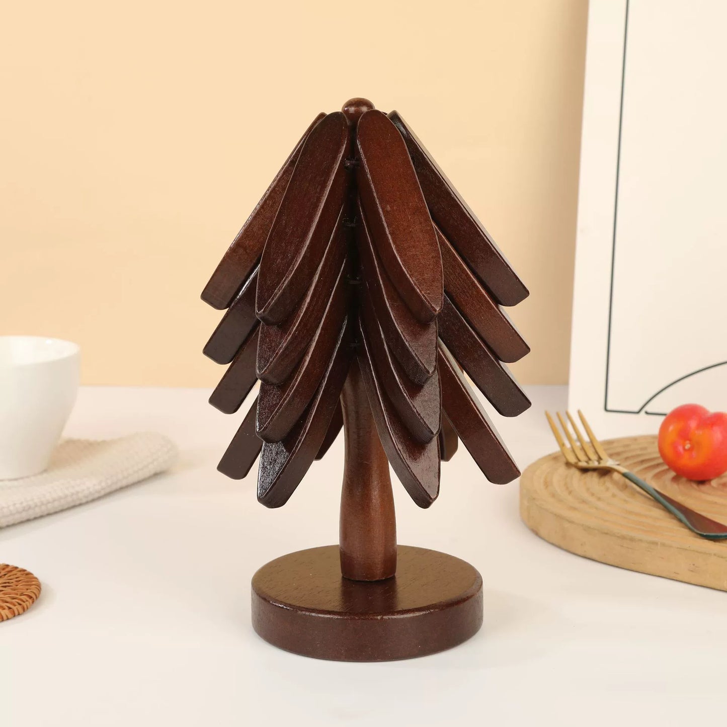 Schützendes Untersetzer-Set aus Holz für Weihnachtsbäume
