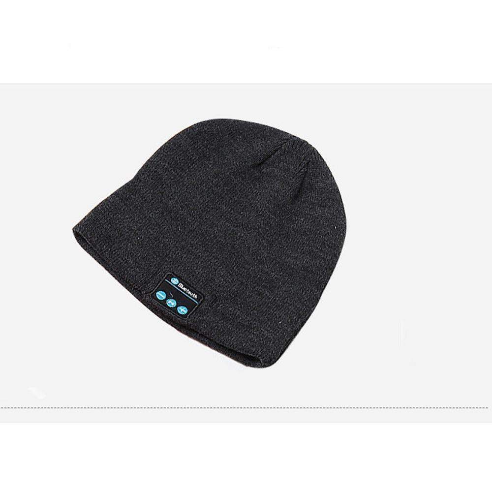 Warme Beanie-Mütze mit kabellosen Bluetooth-Kopfhörern und Mikrofon