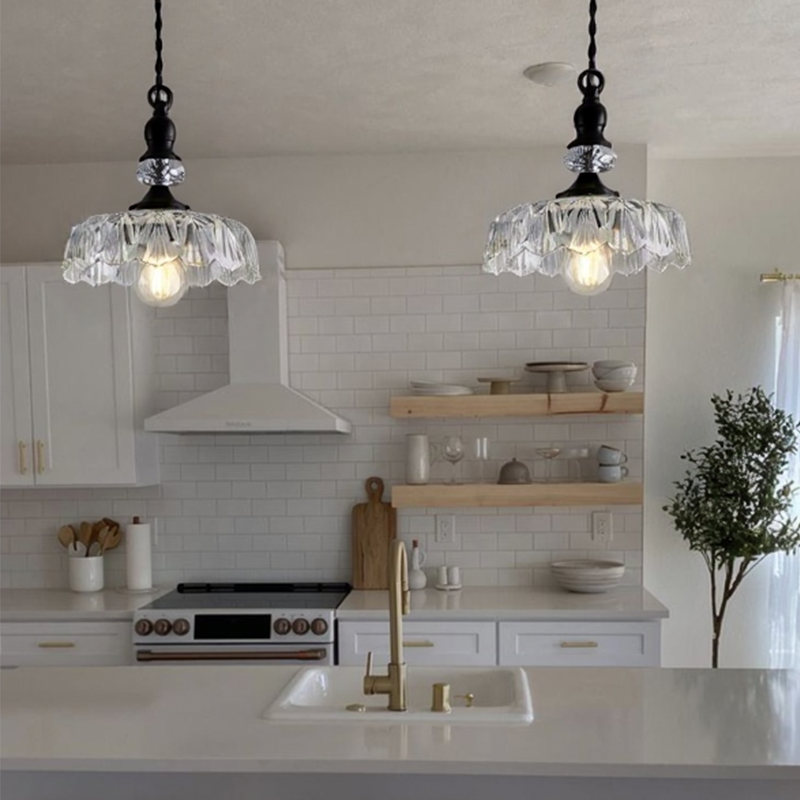 Chic Glass Flower Pendant Light
