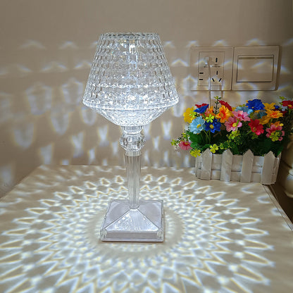 Romantische Nachttischlampe mit warmem Licht