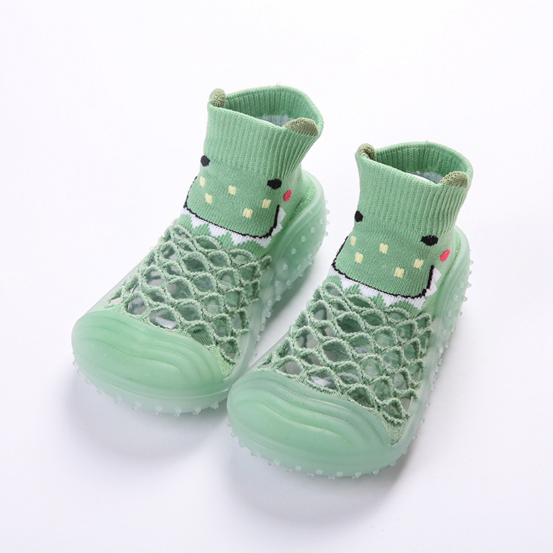 Niedliche Babysocken mit Tiermuster