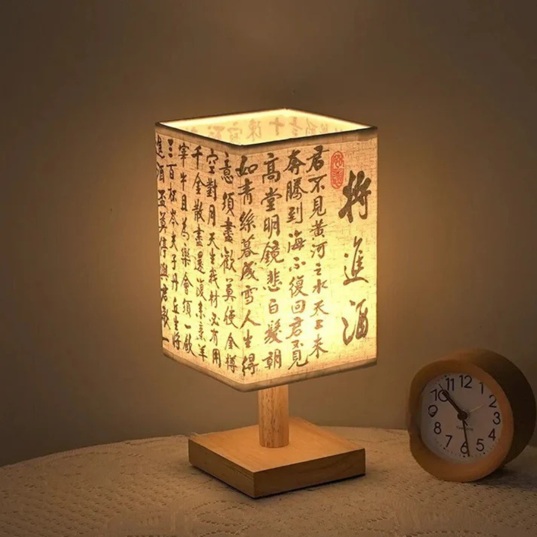 Elegante, moderne LED-Schreibtischlampe