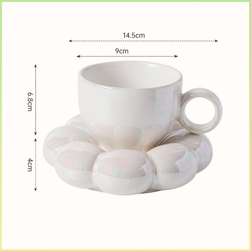 Rustikales Kaffeetassen-Set im Landhausstil mit Blumenmuster
