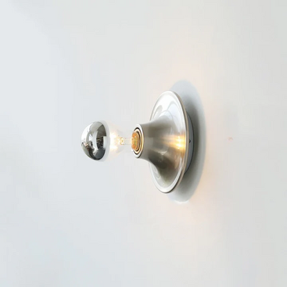 Wandleuchte im Vintage-Industriestil