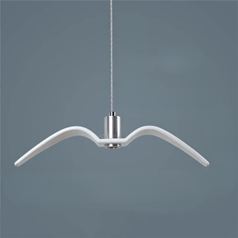 Elegante LED-Deckenleuchte im Flügeldesign