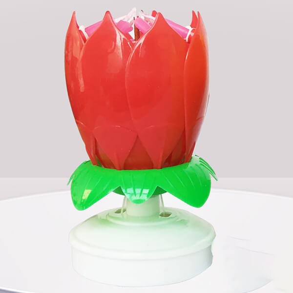Bunte Blumenkerze zum Geburtstag