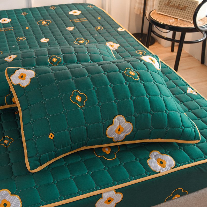 Soft Silk Mattress Protector Cover - Halri