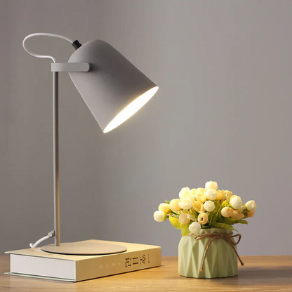 Rustikale, farbenfrohe Schreibtisch-Tischlampe aus Metall