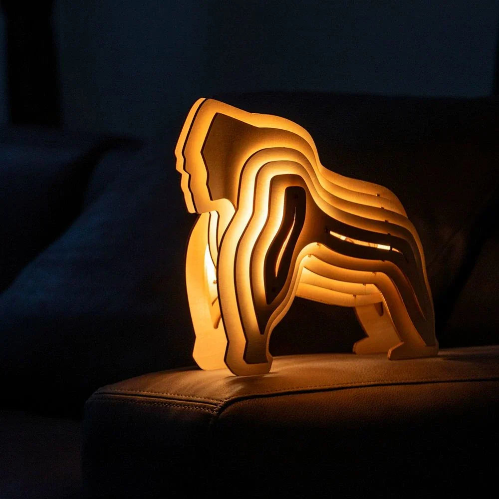 Rustikale, handgefertigte Tierlampe aus Holz