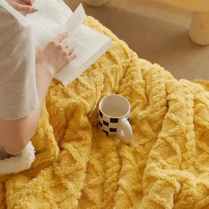 Warme, flauschige Kuscheldecke mit dicker Wollschicht 