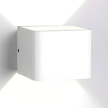 Schlanke LED-Wandleuchte, modernes weißes Finish