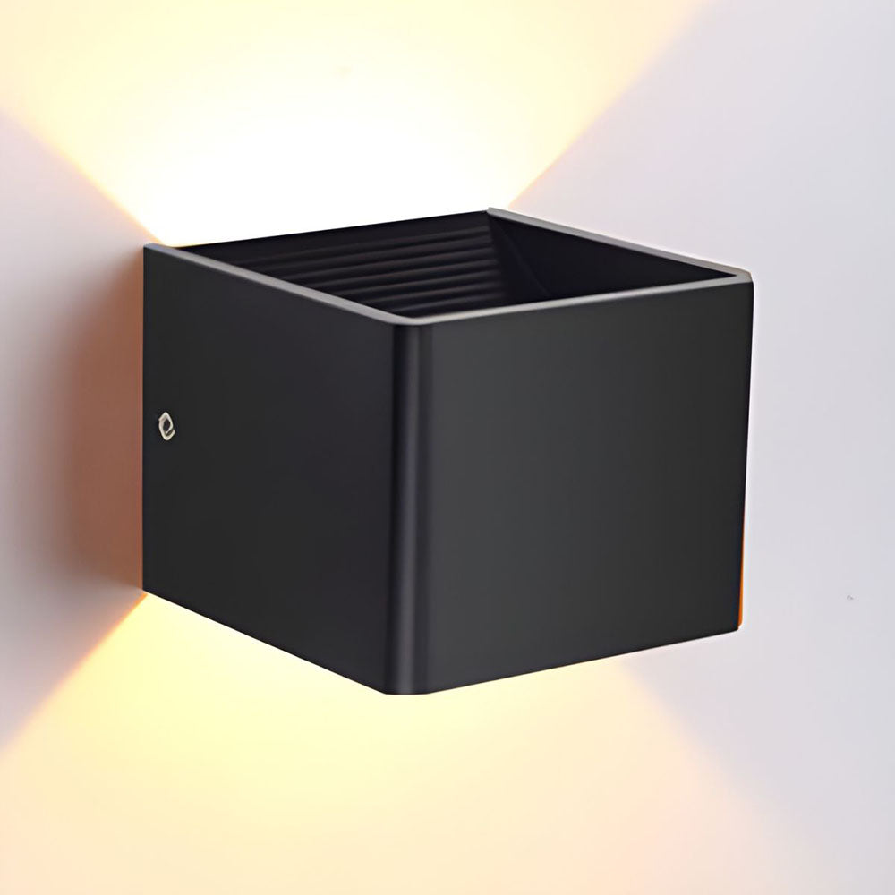 Schlanke LED-Wandleuchte, modernes weißes Finish