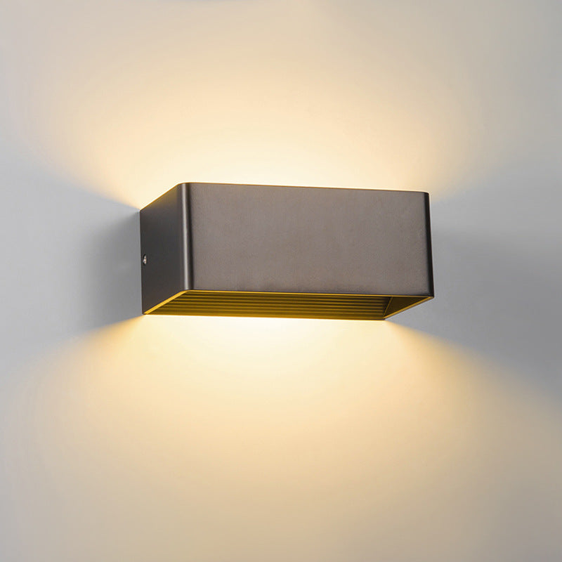 Schlanke LED-Wandleuchte, modernes weißes Finish