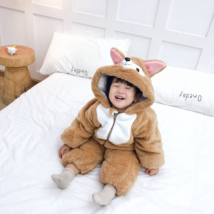 Niedlicher Plüschtier-Einteiler für Babys
