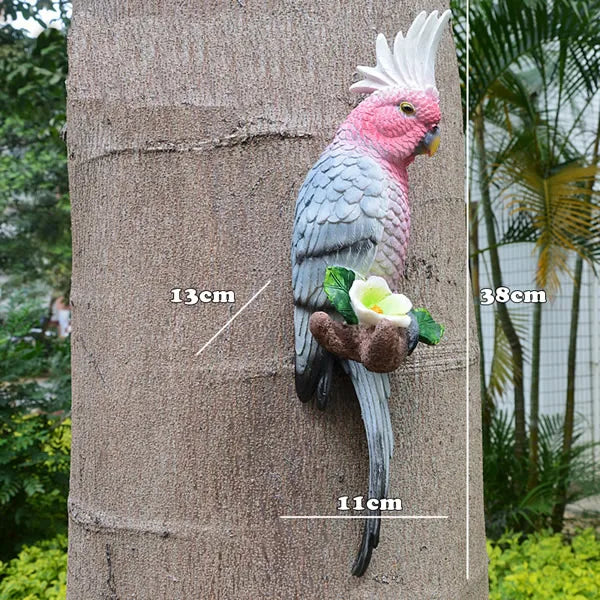 Bunte Wanddekoration aus Vogelzweigen