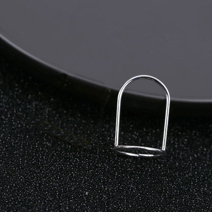 Schmale, kantige Stapelringe aus Metall