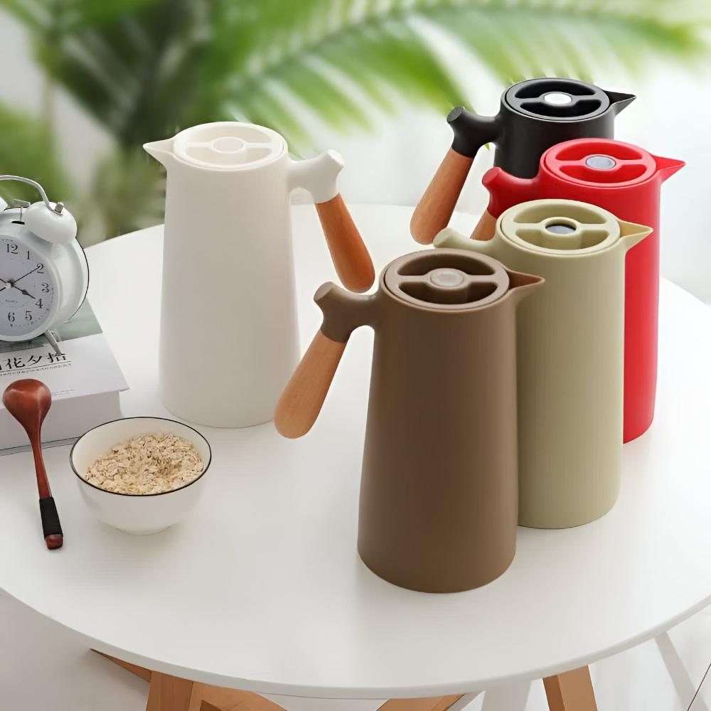 Insulated Carafe with Wooden Handle – 1L Vacuum-Sealed Beverage Dispenser 5