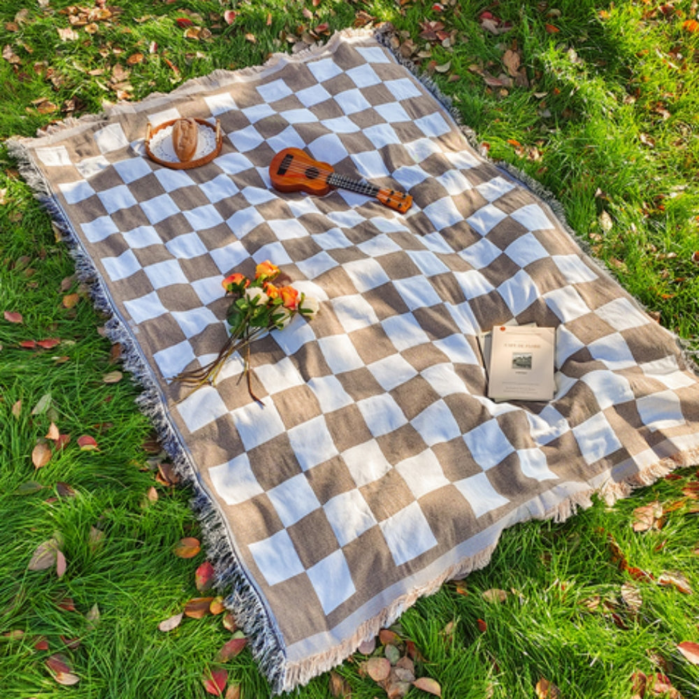Big Plaid Outdoor Blanket – Cozy Microfiber Picnic Throw
