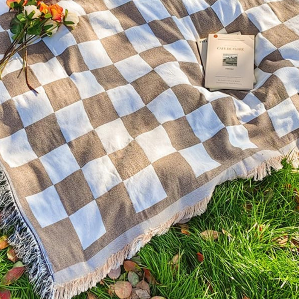 Big Plaid Outdoor Blanket – Cozy Microfiber Picnic Throw