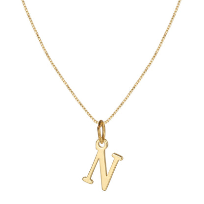 Schlichte Halskette mit Initialenanhänger aus 14-karätigem Gold
