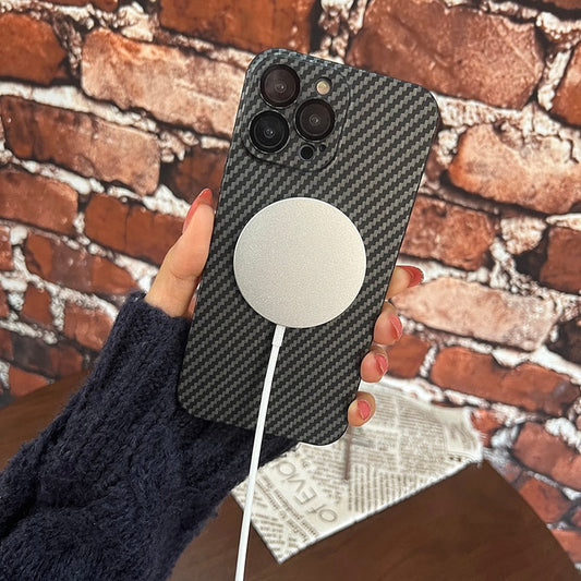 Strong Lightweight Magsafe iPhone Phone Cover - Halri