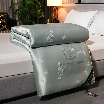 Premium-Winterdecke aus weicher Seide