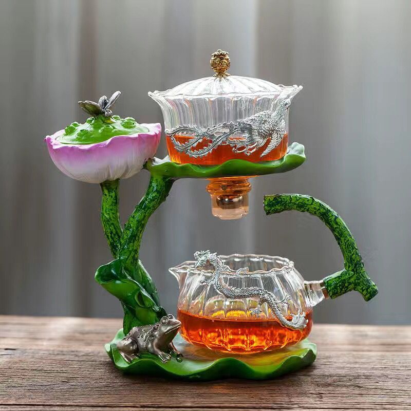 Aromatische Kräuterräucherstäbchen-Teekanne