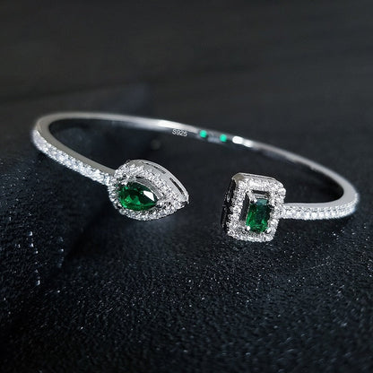 Wunderschönes verstellbares Armreifarmband in Schmetterlingsform aus Silber