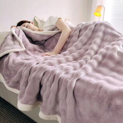 Kuschelige Fleecedecke für Zuhause und Reisen