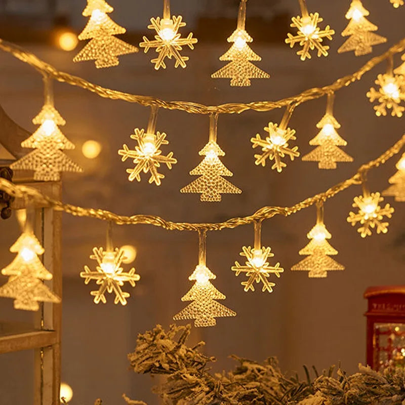 Bunte LED-Lichterketten für den Weihnachtsbaum