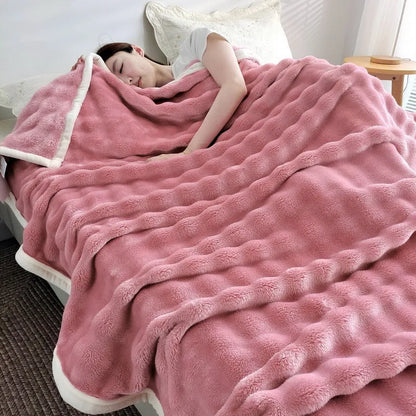 Kuschelige Fleecedecke für Zuhause und Reisen