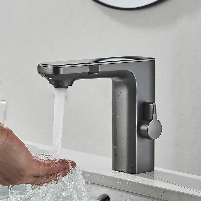 Wassersparender automatischer digitaler Wasserhahn