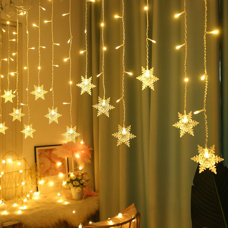 Bunte LED-Lichterketten in Eisoptik