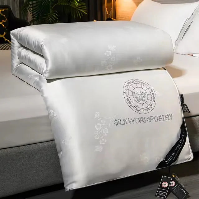 Premium-Winterdecke aus weicher Seide