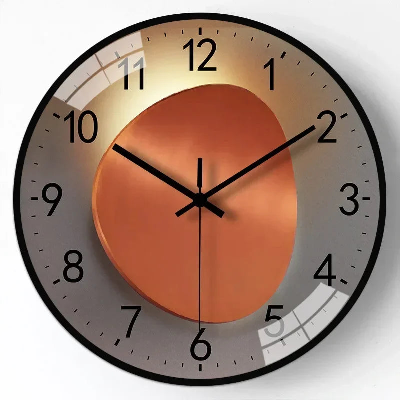 Leise traditionelle Wanduhr