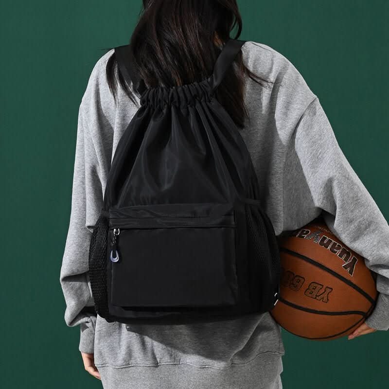 Sportlicher Turnrucksack mit Staufächern und Taschen
