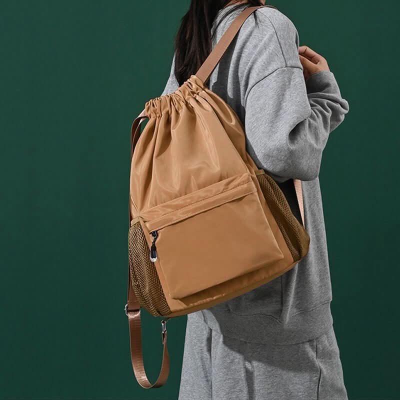 Sportlicher Turnrucksack mit Staufächern und Taschen
