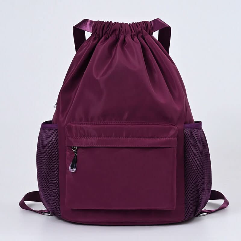 Sportlicher Turnrucksack mit Staufächern und Taschen