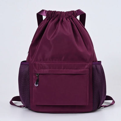 Sportlicher Turnrucksack mit Staufächern und Taschen