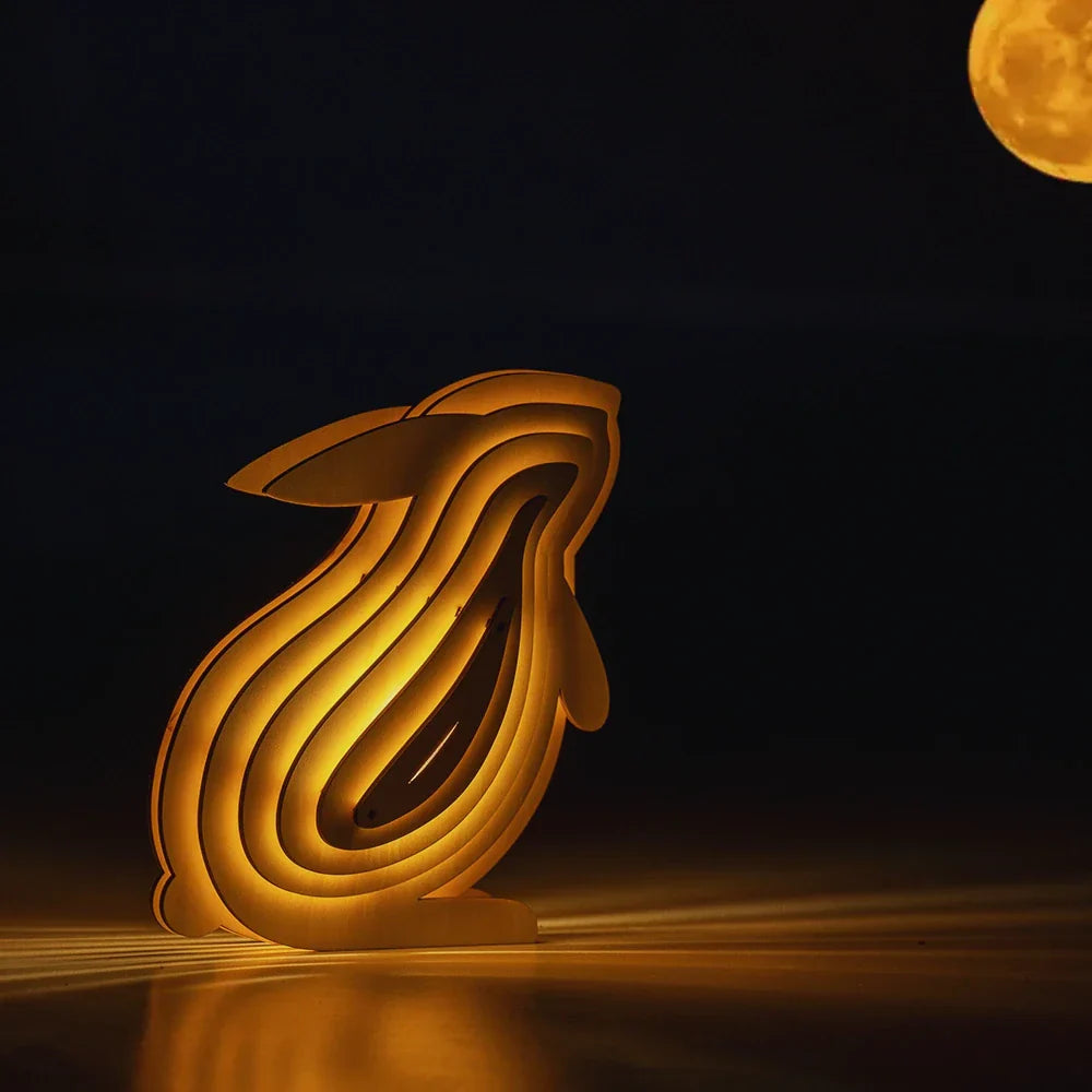 Rustikale, handgefertigte Tierlampe aus Holz