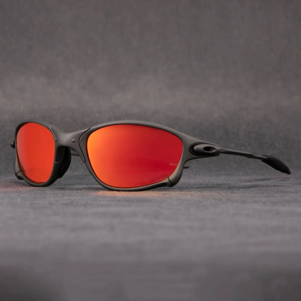 Polarisierte Sonnenbrille für klare Sicht am Tag