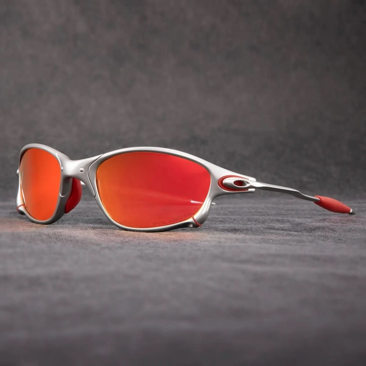 Polarisierte Sonnenbrille für klare Sicht am Tag