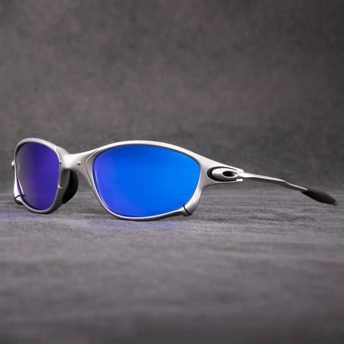 Polarisierte Sonnenbrille für klare Sicht am Tag