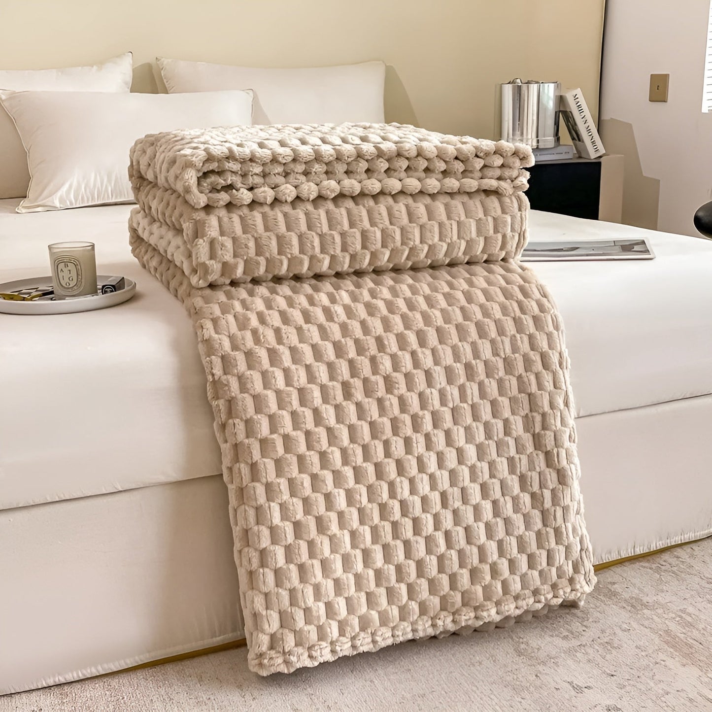 Plüschige, graue Kuscheldecke – weich und warm