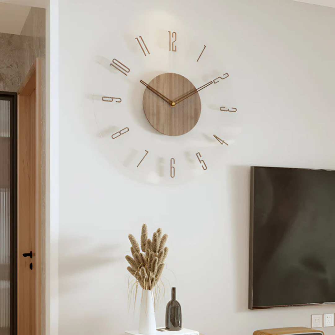 Ruhige moderne Wanduhr aus Holz