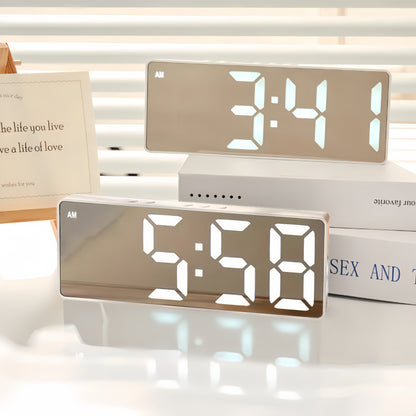 Smart Wake Up Clock with Sunrise Simulation Display