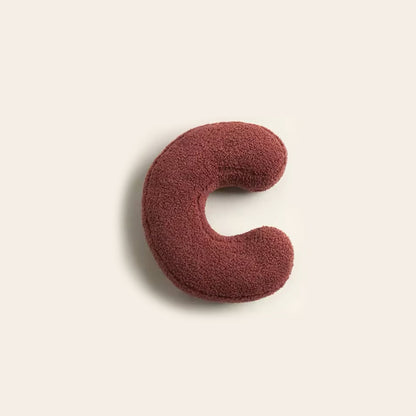 Buntes Alphabet-Kissen als Dekoration